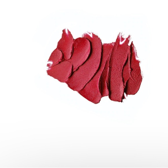 RUBY WOO TOKYO RED MAC RETRO MATTE LIPSTICK - Picture 2 of 3